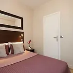 Le Twelve Hotell