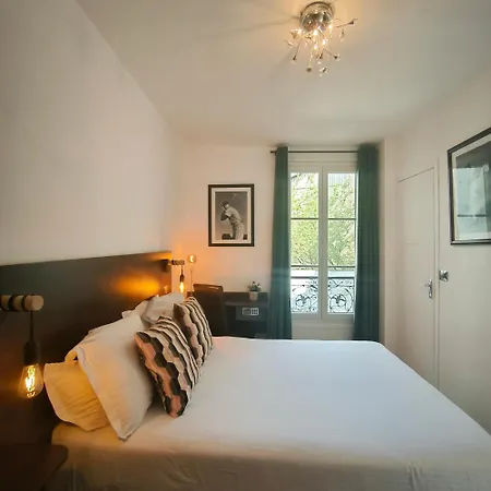Le Twelve 3* Paříž