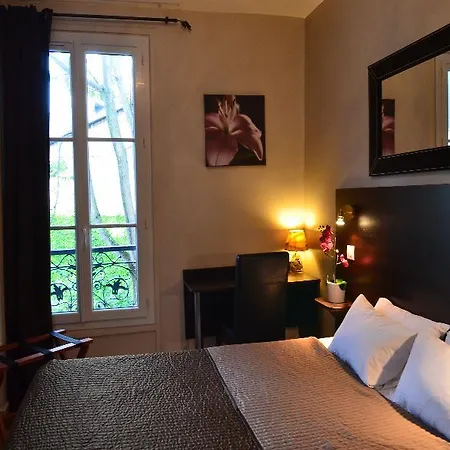 Le Twelve Hotel París