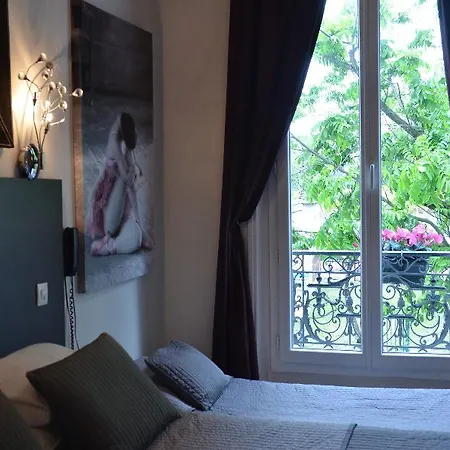 Le Twelve 3* París