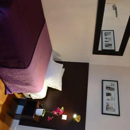 Le Twelve Hotel 3*
