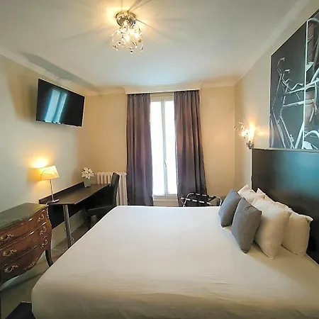 Le Twelve 3* باريس