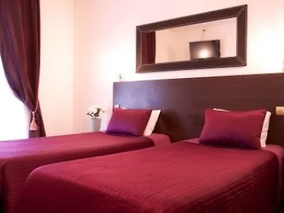Le Twelve 3* París