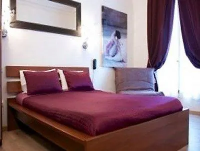 Le Twelve Hotell 3*