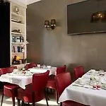 Le Twelve Hotel